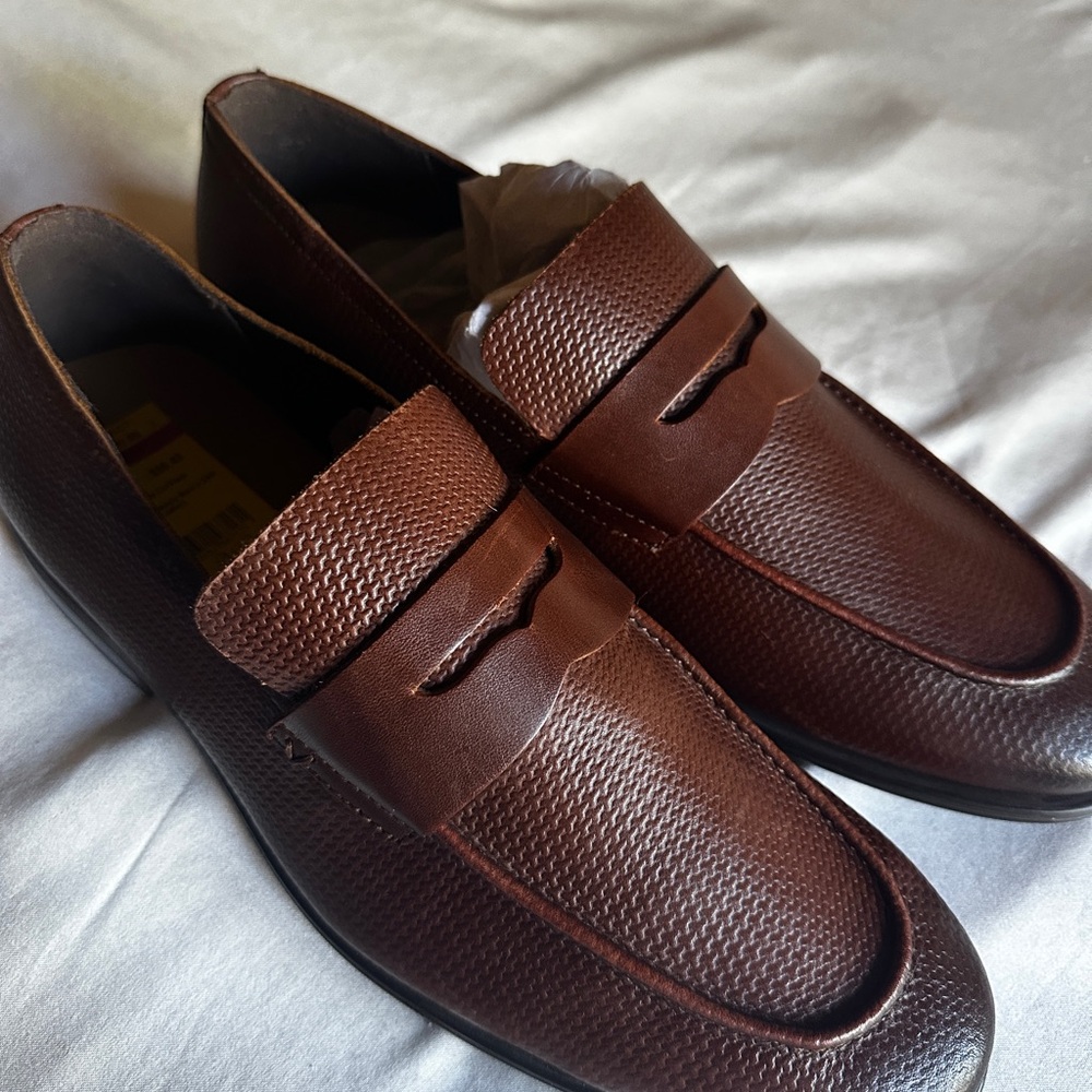 Elegant Brown Leather Loafers for Men